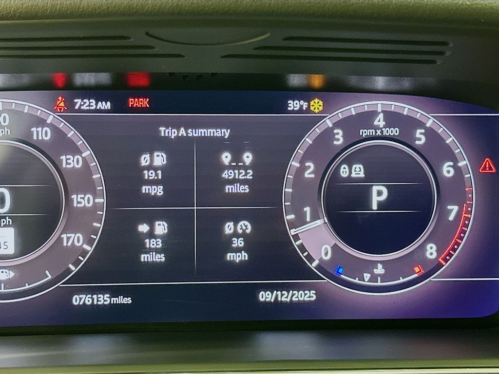 Thumbnail: 2020 Land Rover Range Rover Sport - 12