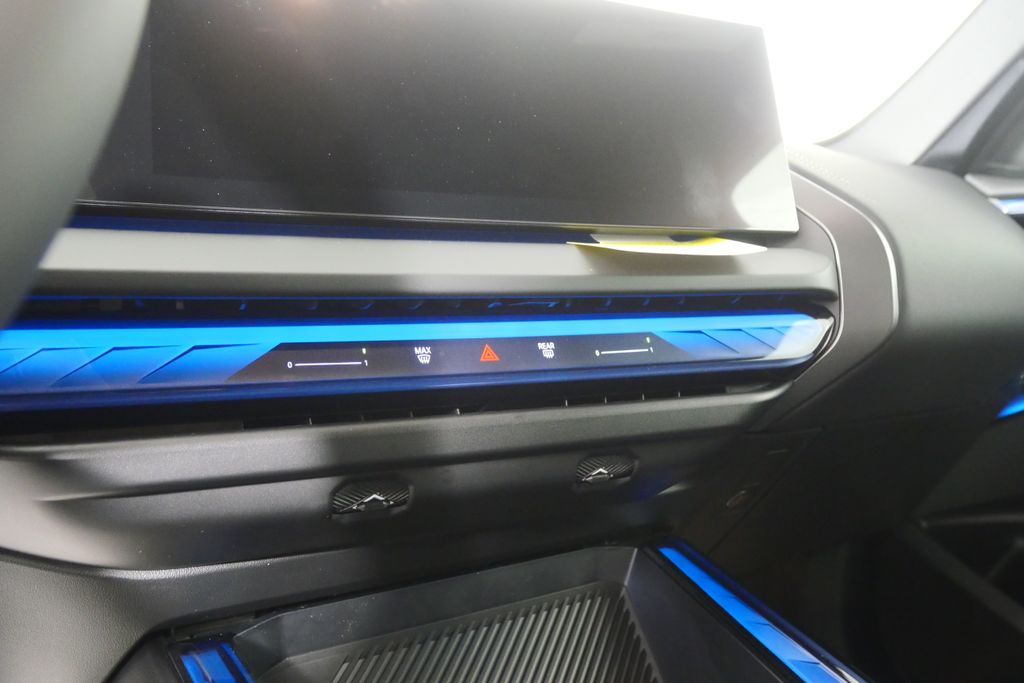 Thumbnail: 2026 BMW X3 - 21