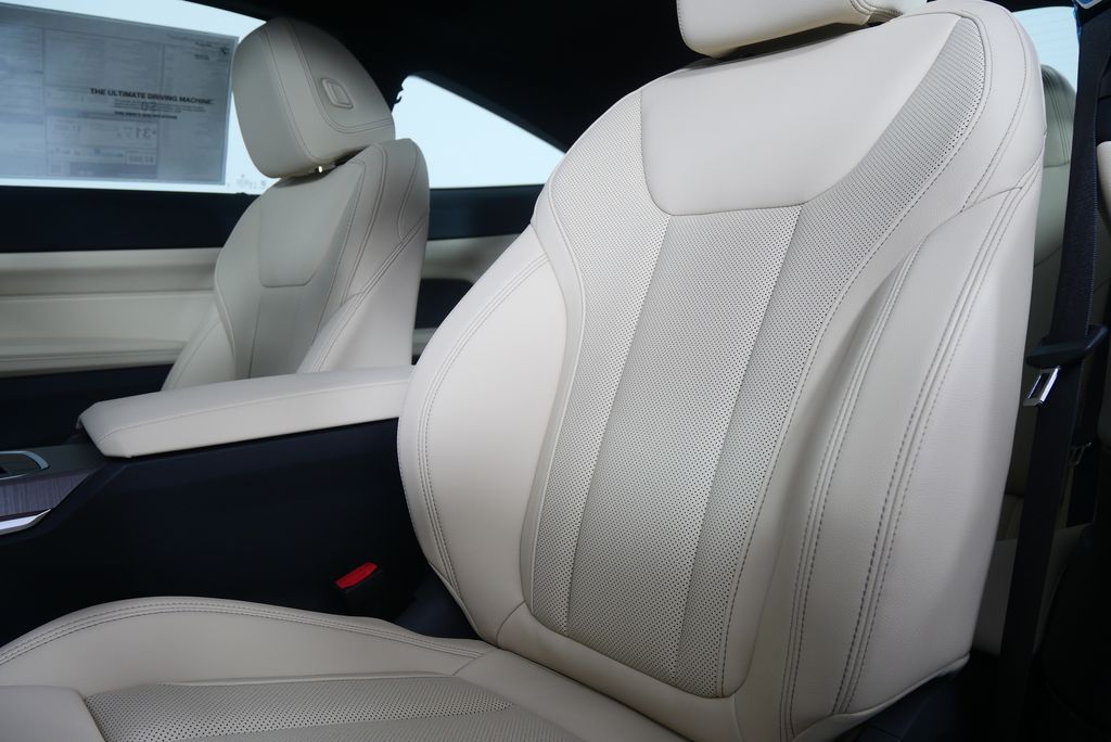 Thumbnail: 2026 BMW 4 Series - 11