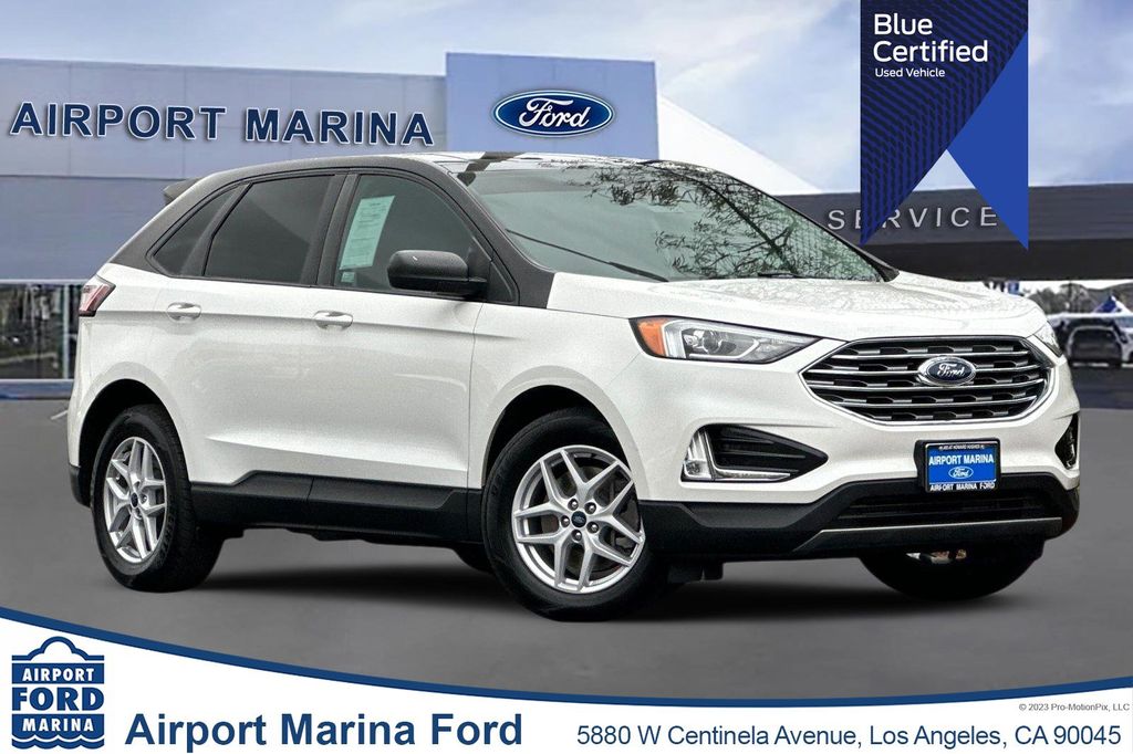 2022 Ford Edge SEL photo