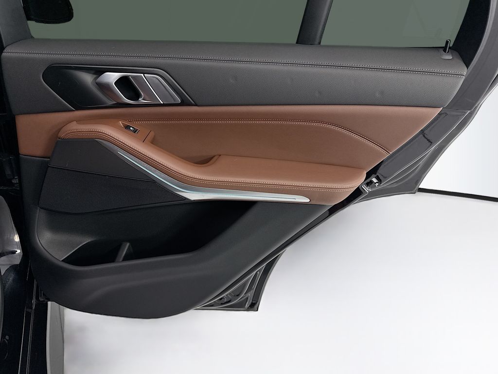 Thumbnail: 2023 BMW X5 - 26