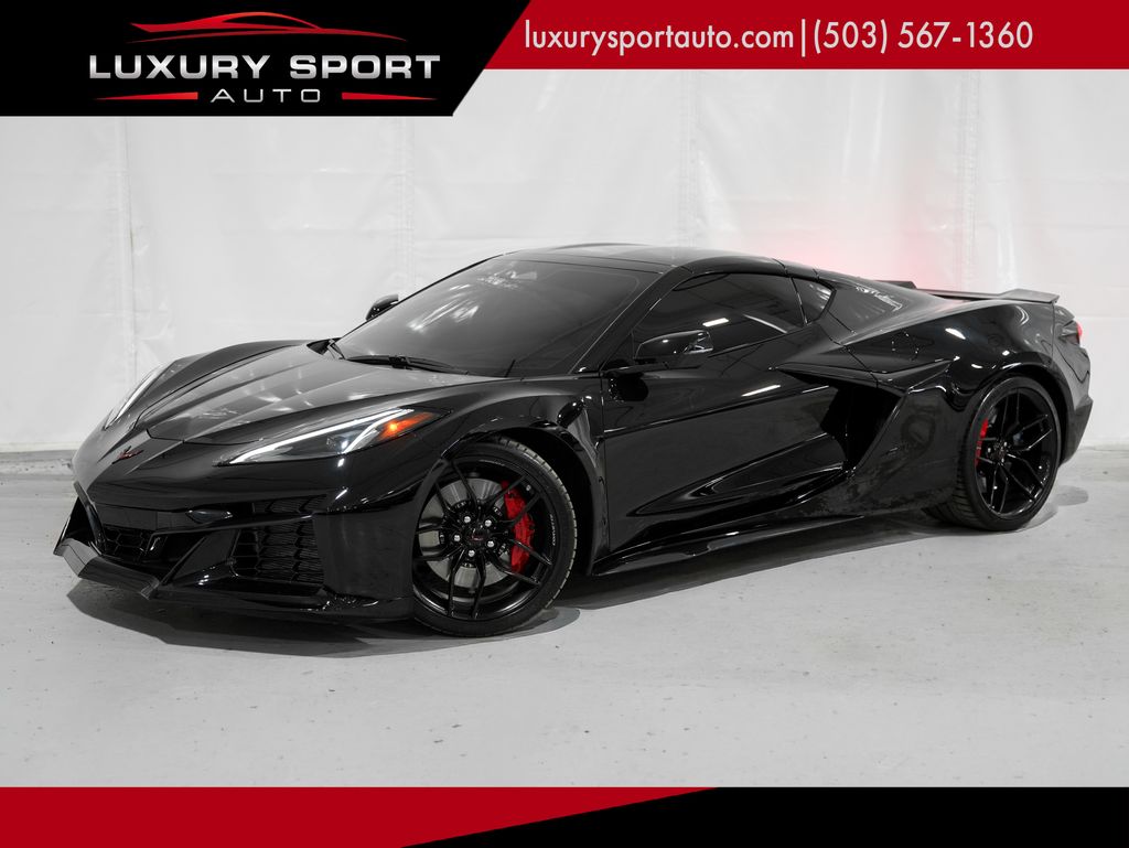 Black 2025 Chevrolet Corvette Coupe Rear-Wheel Drive 8-Speed Dual Clutch