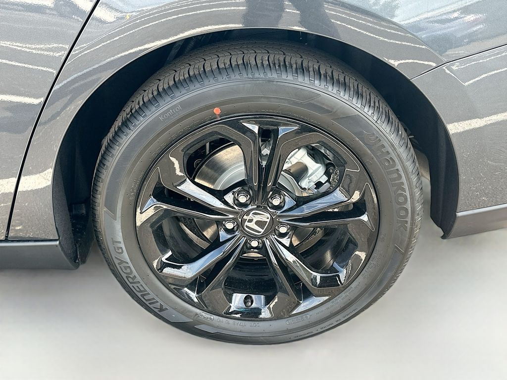 2025 Honda Accord SE 22