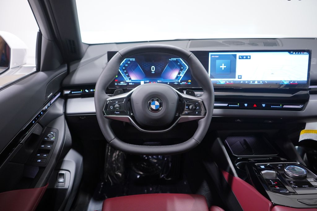 Thumbnail: 2025 BMW 5 Series - 11