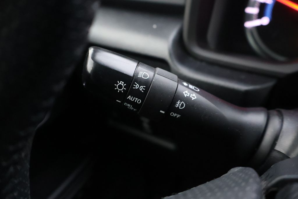 Thumbnail: 2019 Toyota 4Runner - 23