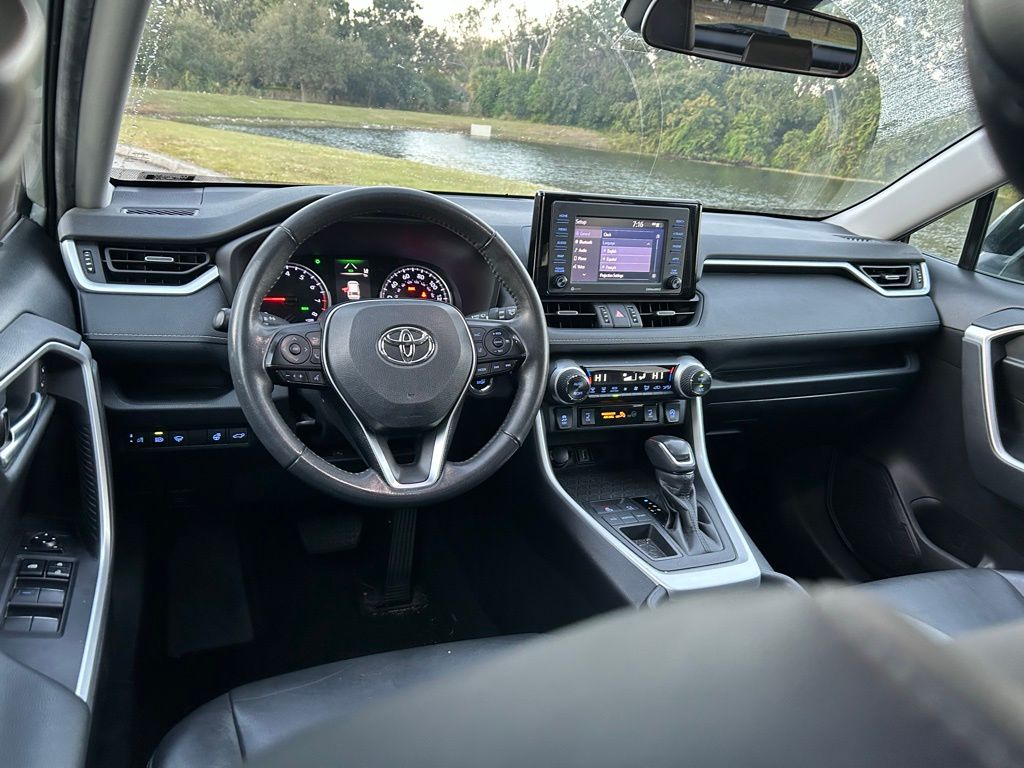 Thumbnail: 2021 Toyota RAV4 - 12
