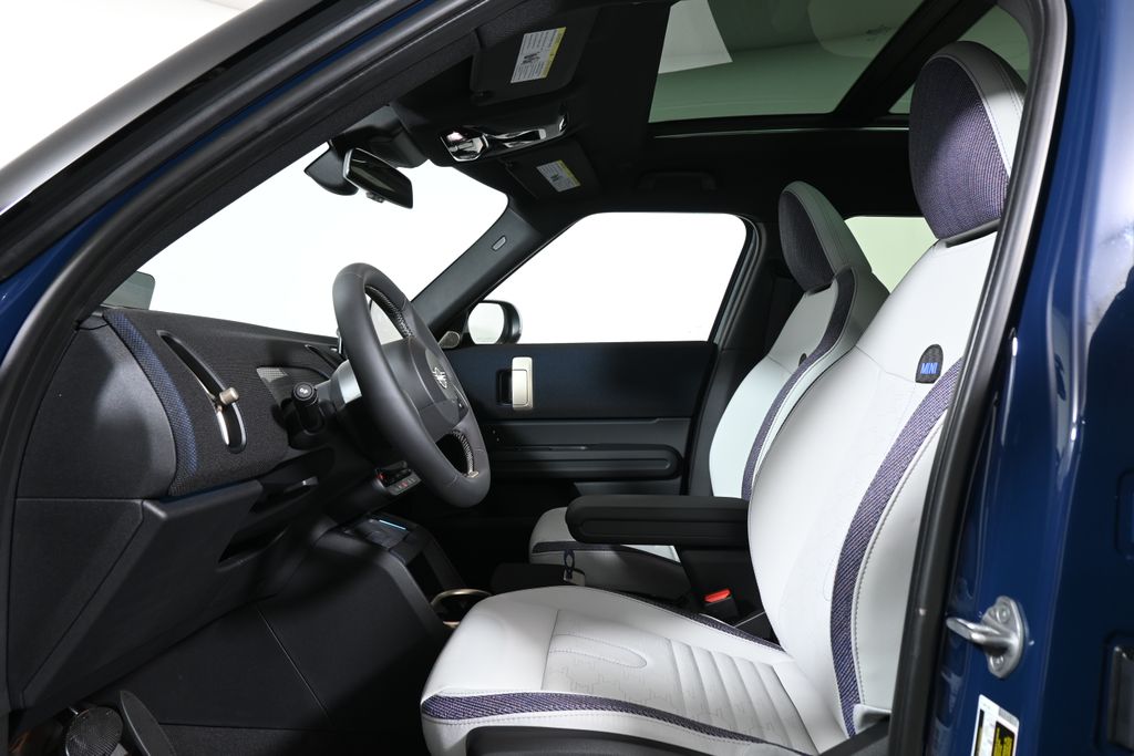 Thumbnail: 2026 MINI Cooper Countryman - 3