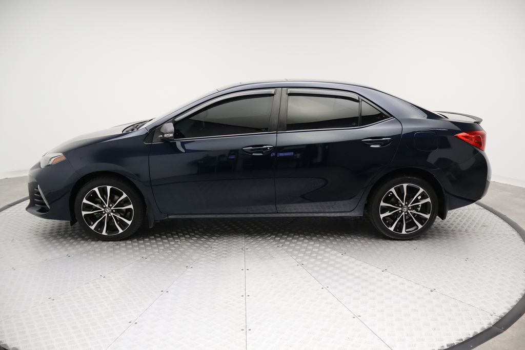 Thumbnail: 2018 Toyota Corolla - 12