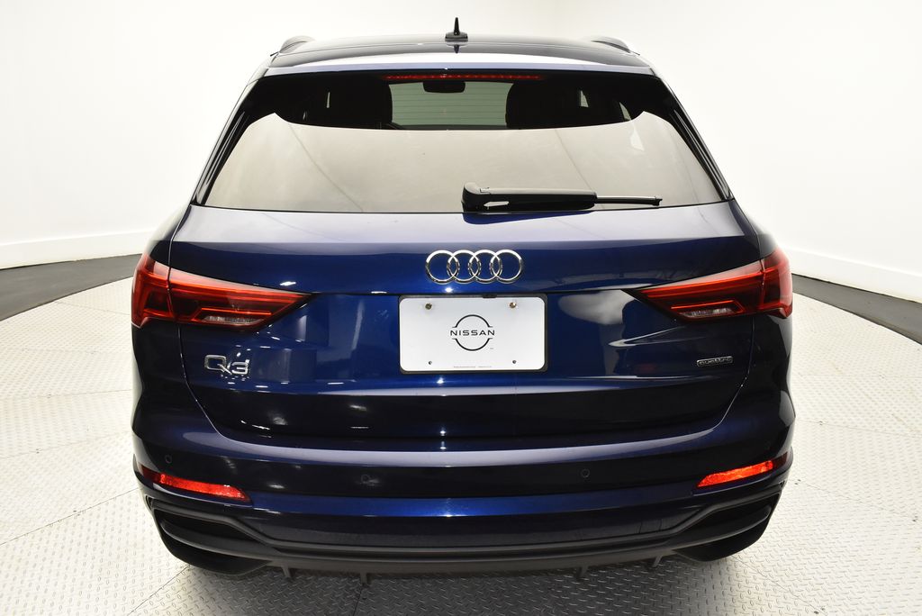 Thumbnail: 2025 Audi Q3 - 6