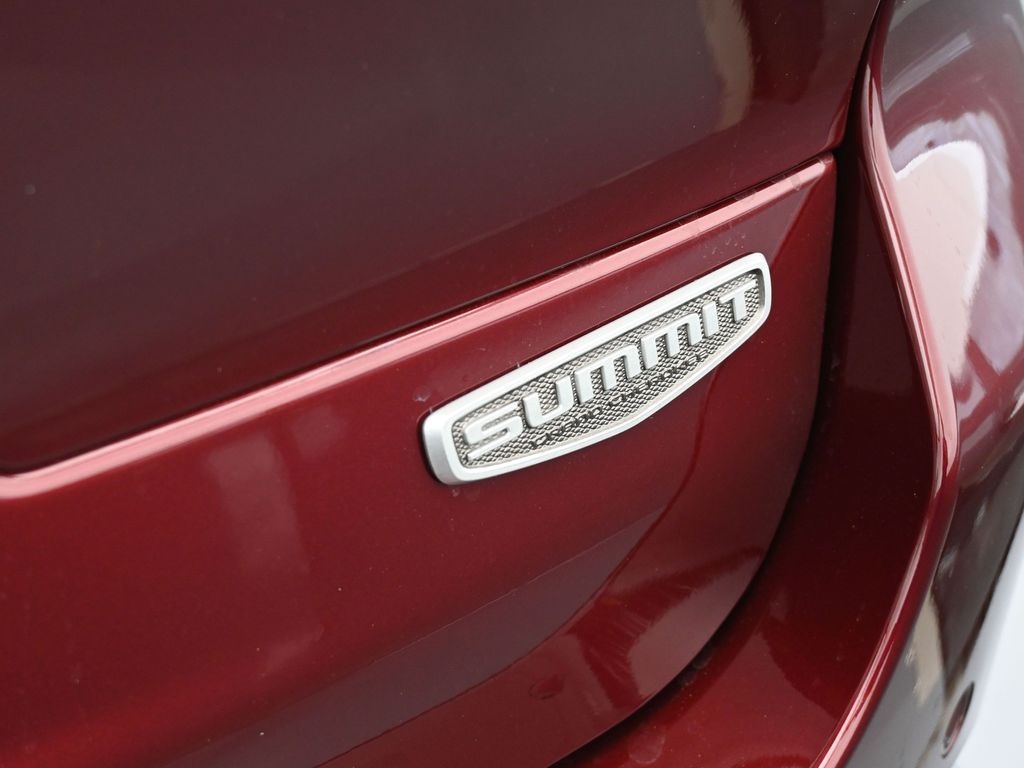 New 2025 Velvet Red Pearlcoat Jeep Summit image 36