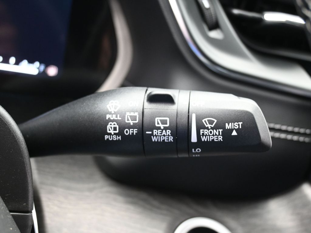 New 2025 Diamond Black Crystal Pearlcoat Jeep Overland image 33