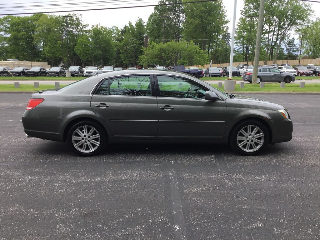 2005 Toyota Avalon XL 6