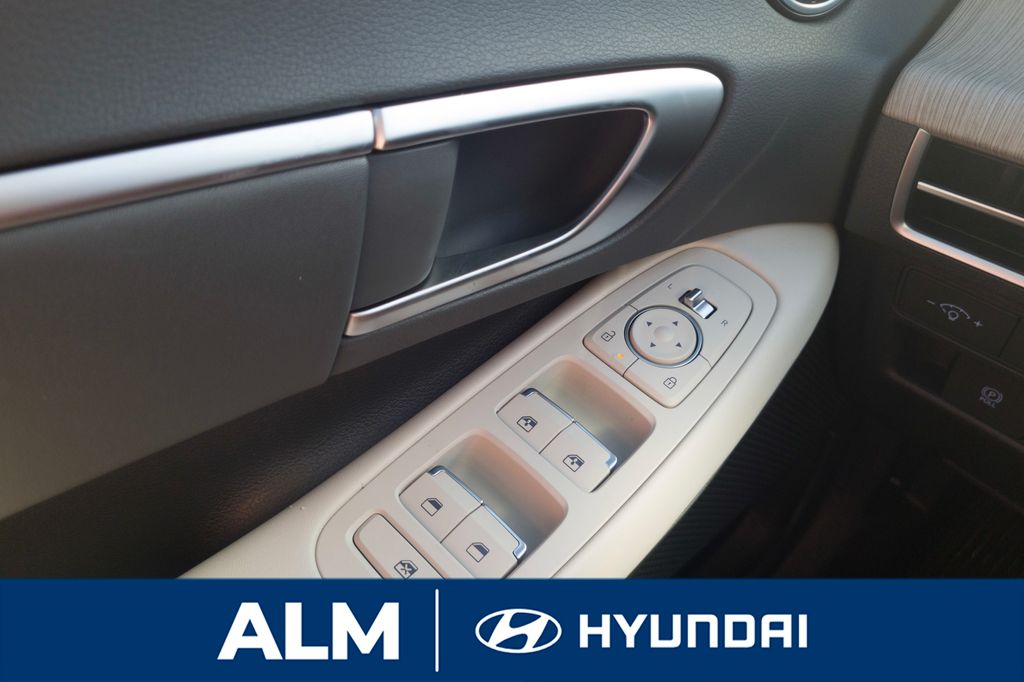 New 2025 Red Hyundai SEL image 31