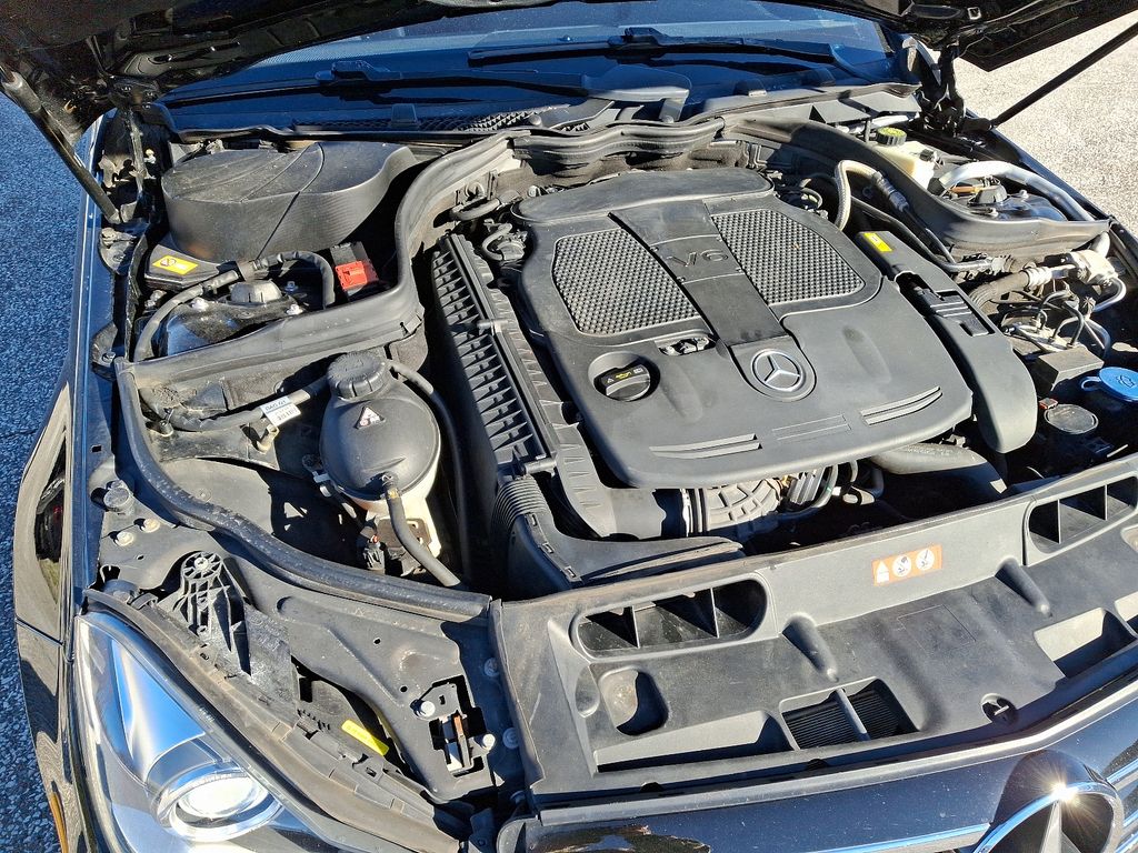 2014 Mercedes-Benz C-Class C 300 28