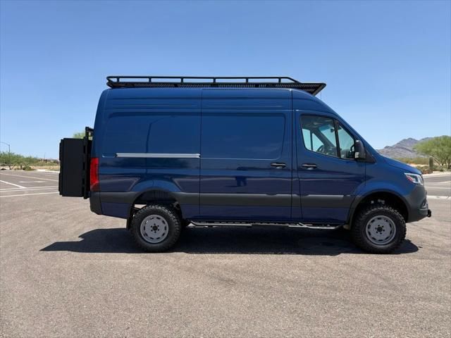 Thumbnail: 2025 Mercedes-Benz Sprinter - 9