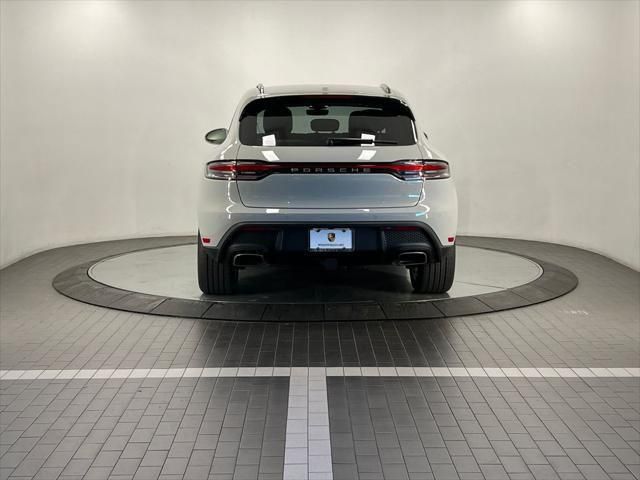 Thumbnail: 2026 Porsche Macan - 2