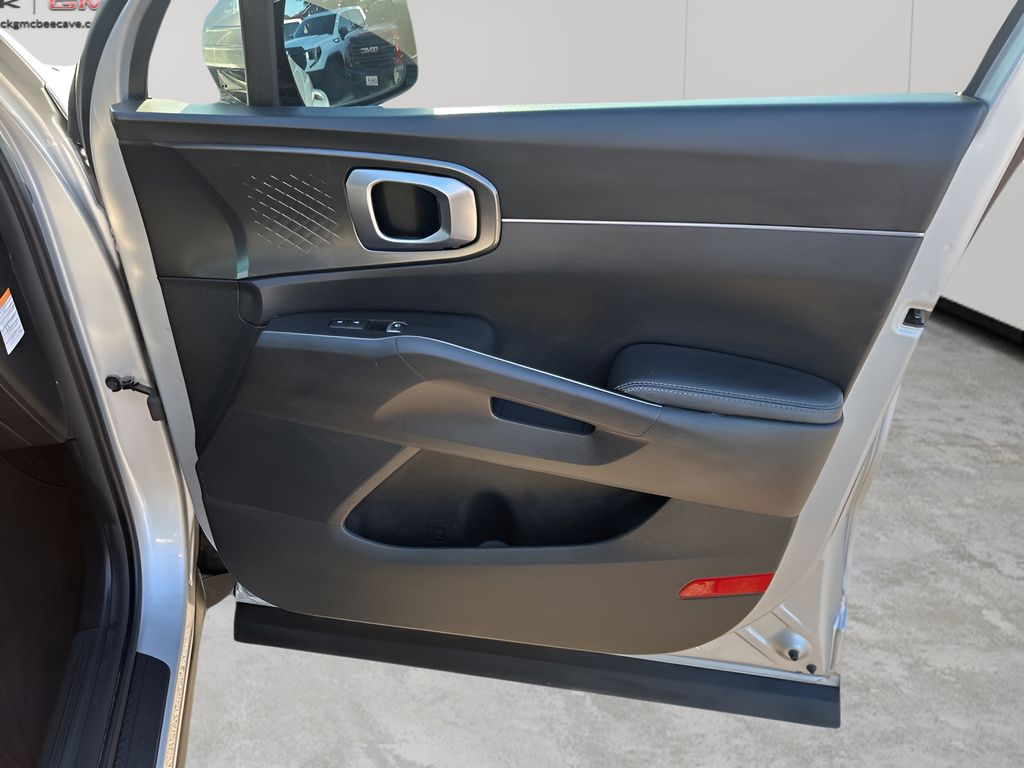 Used Car 2022 Kia Sorento Hybrid  Ex For Sale Under $30,000 In Austin, Texas