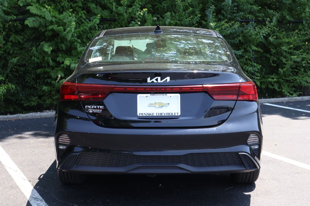 Thumbnail: 2024 Kia Forte - 6