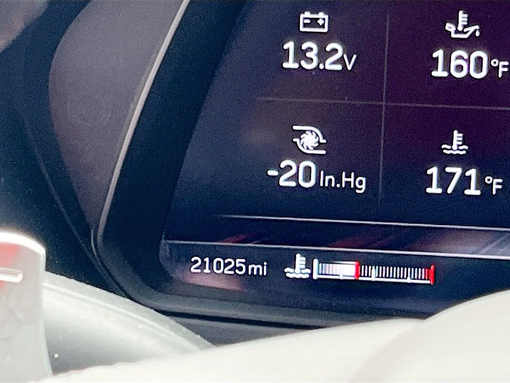 2023 Cadillac CT4 V-Series - 11