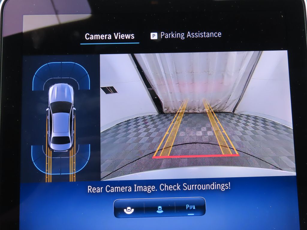 Thumbnail: 2025 Mercedes-Benz C-Class - 15