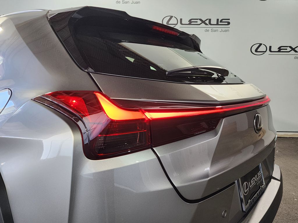 Thumbnail: 2026 Lexus UX - 10