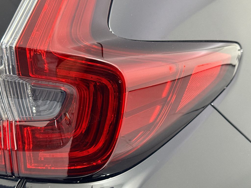 2022 Honda CR-V Hybrid Touring photo