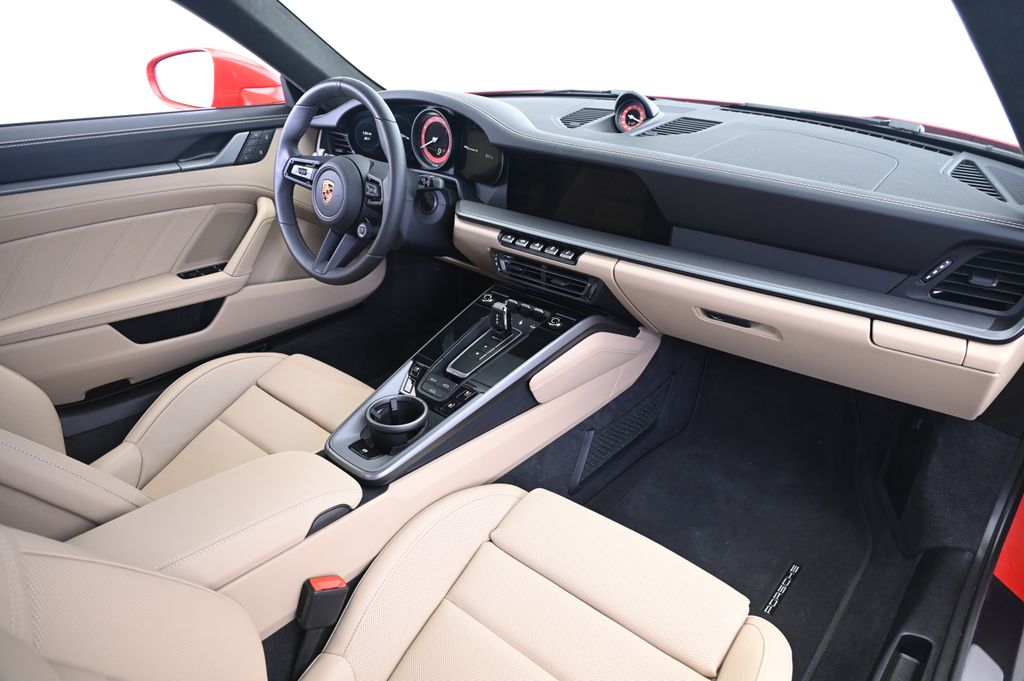 Thumbnail: 2024 Porsche 911 - 18