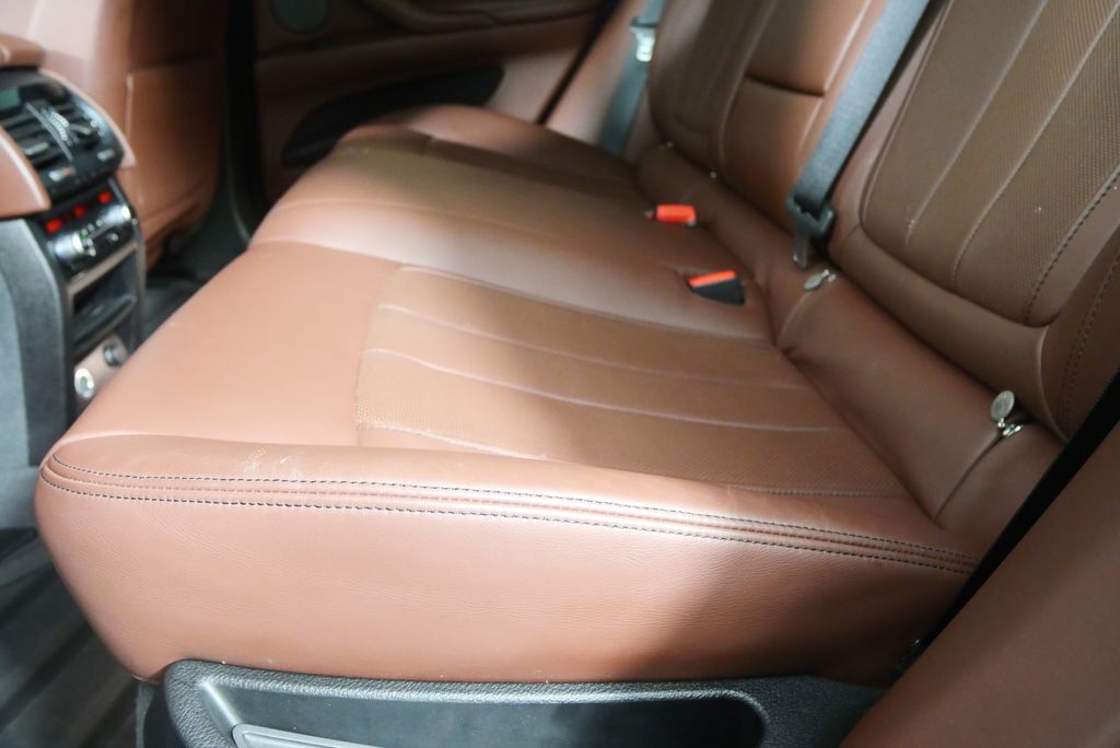 Thumbnail: 2019 BMW X6 - 14