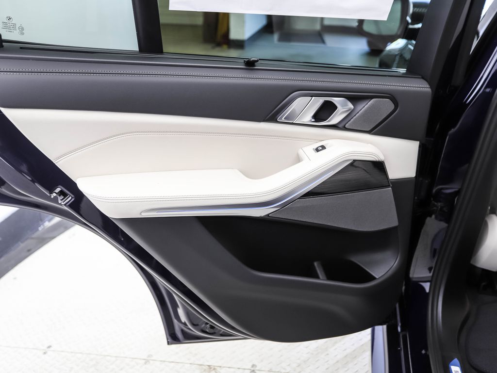 2026 BMW X5 xDrive50e 19