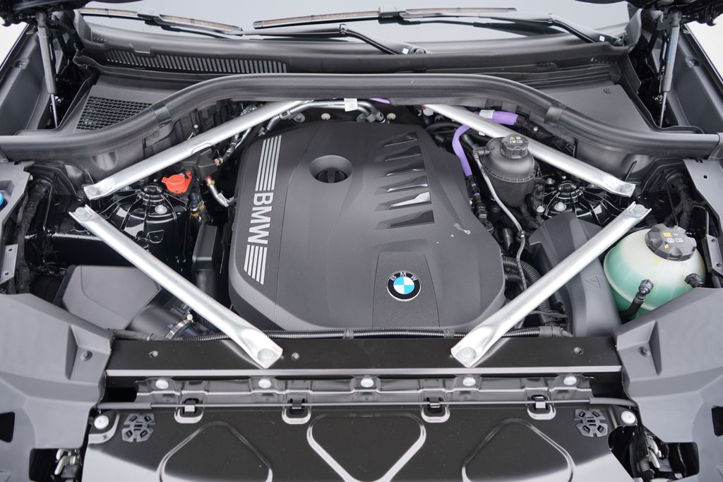 Thumbnail: 2026 BMW X5 - 21