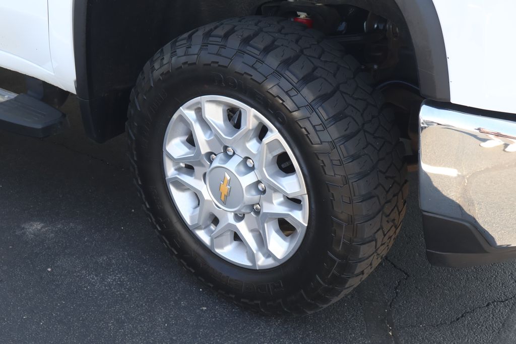 Thumbnail: 2024 Chevrolet Silverado 2500 - 8