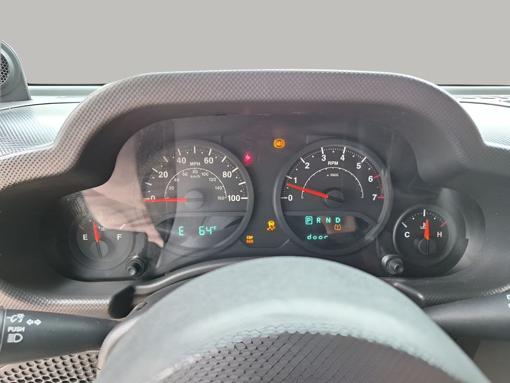 Used 2008  Jeep Unlimited X image 34