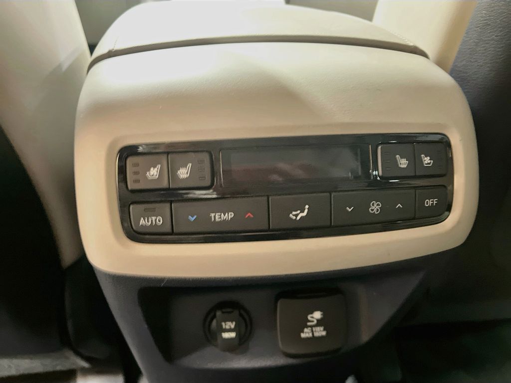 Used 2023 Gray Hyundai Calligraphy image 27