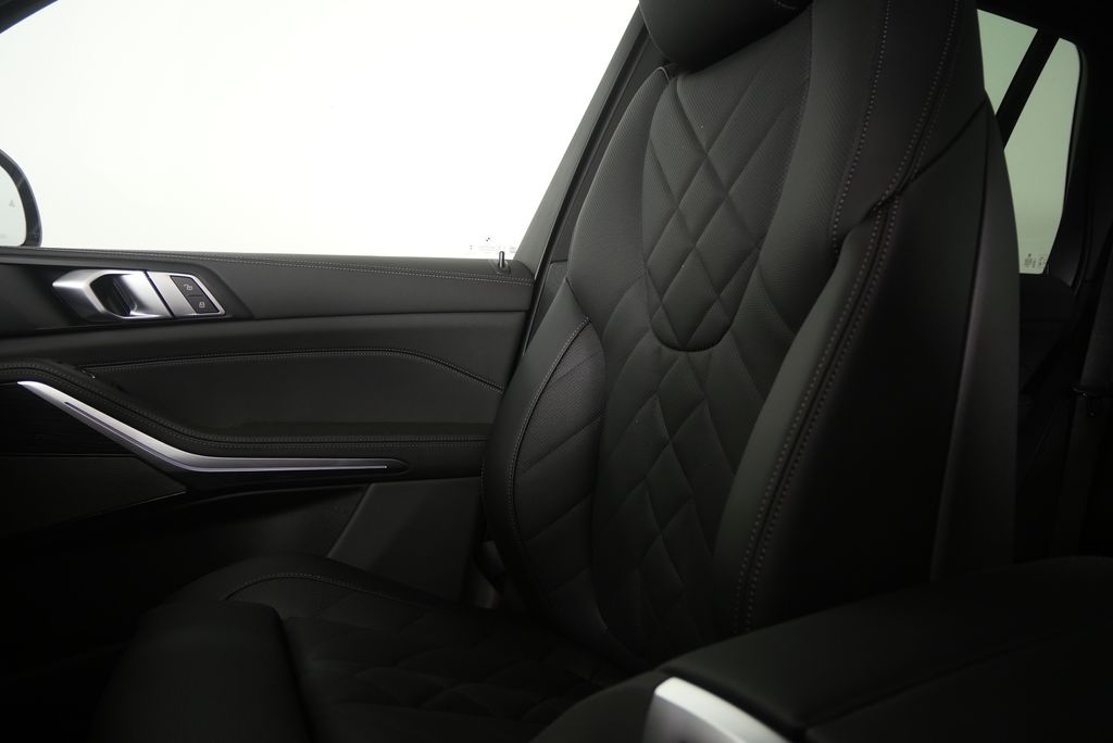 Thumbnail: 2026 BMW X5 - 22