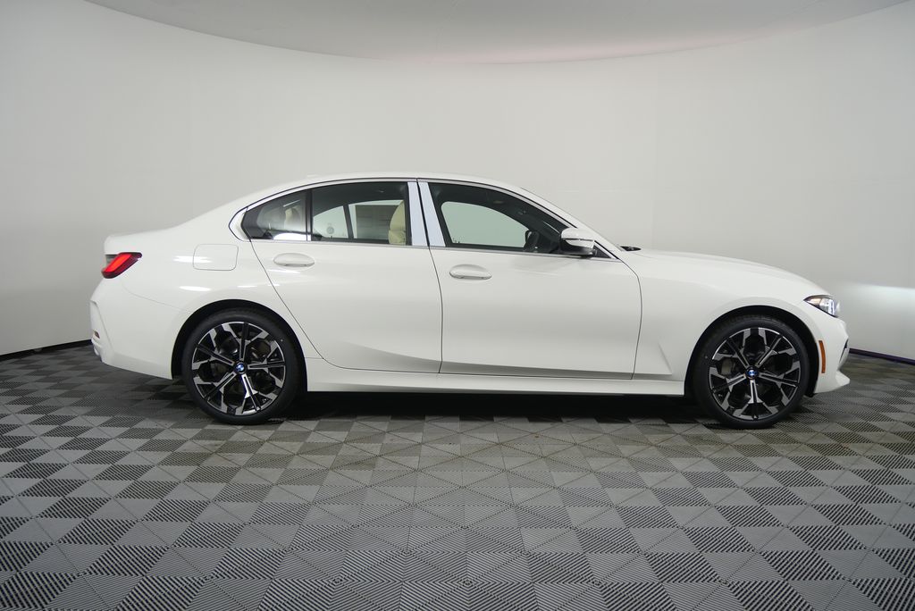 Thumbnail: 2026 BMW 3 Series - 2