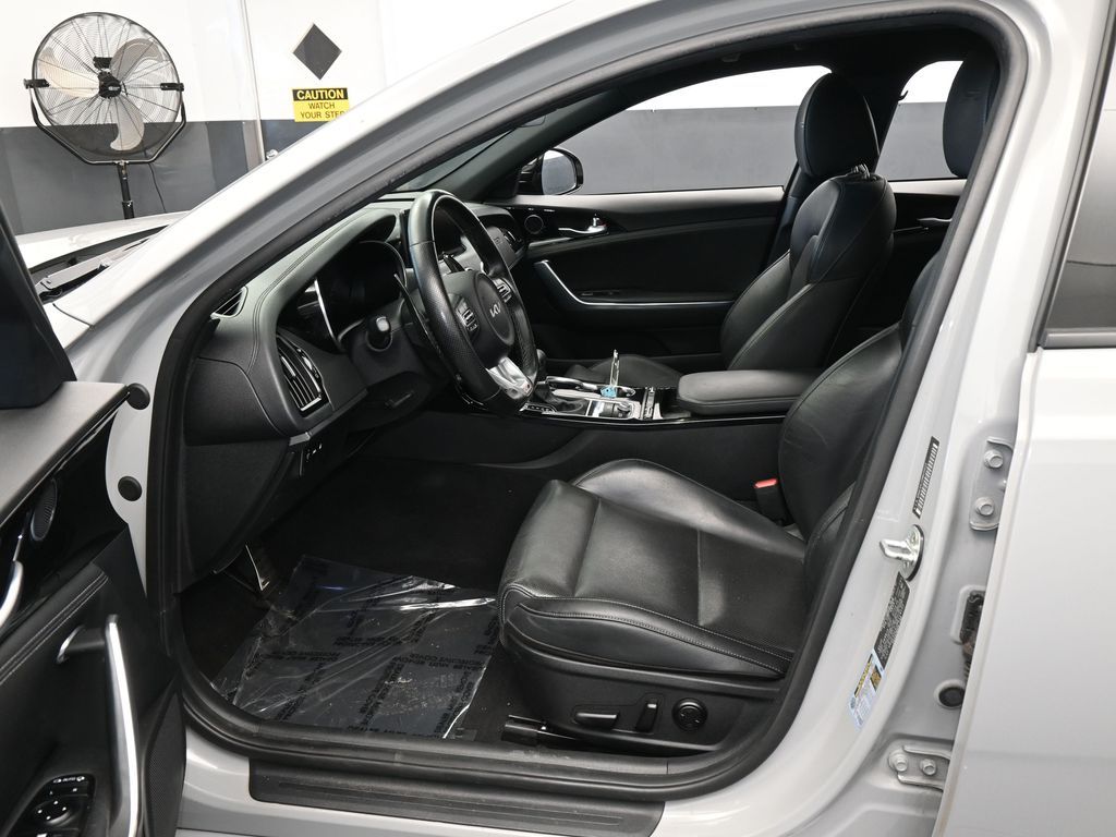Used 2022 Ceramic Silver Kia GT-Line image 11