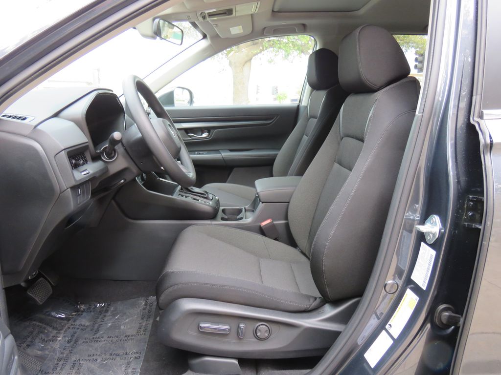 2025 Honda CR-V EX 9
