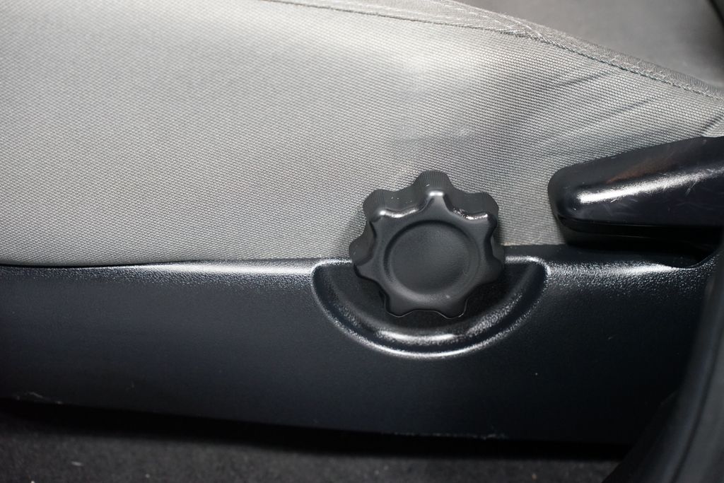 Thumbnail: 2022 Toyota Tacoma - 29