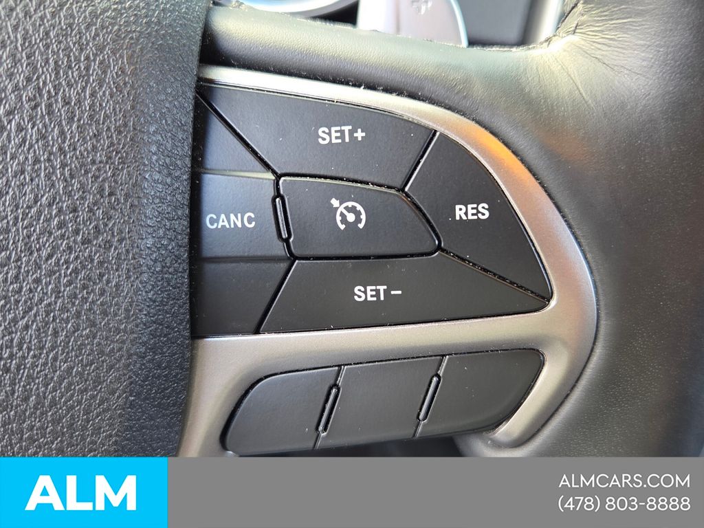 Used 2017 Gray Jeep Altitude image 26