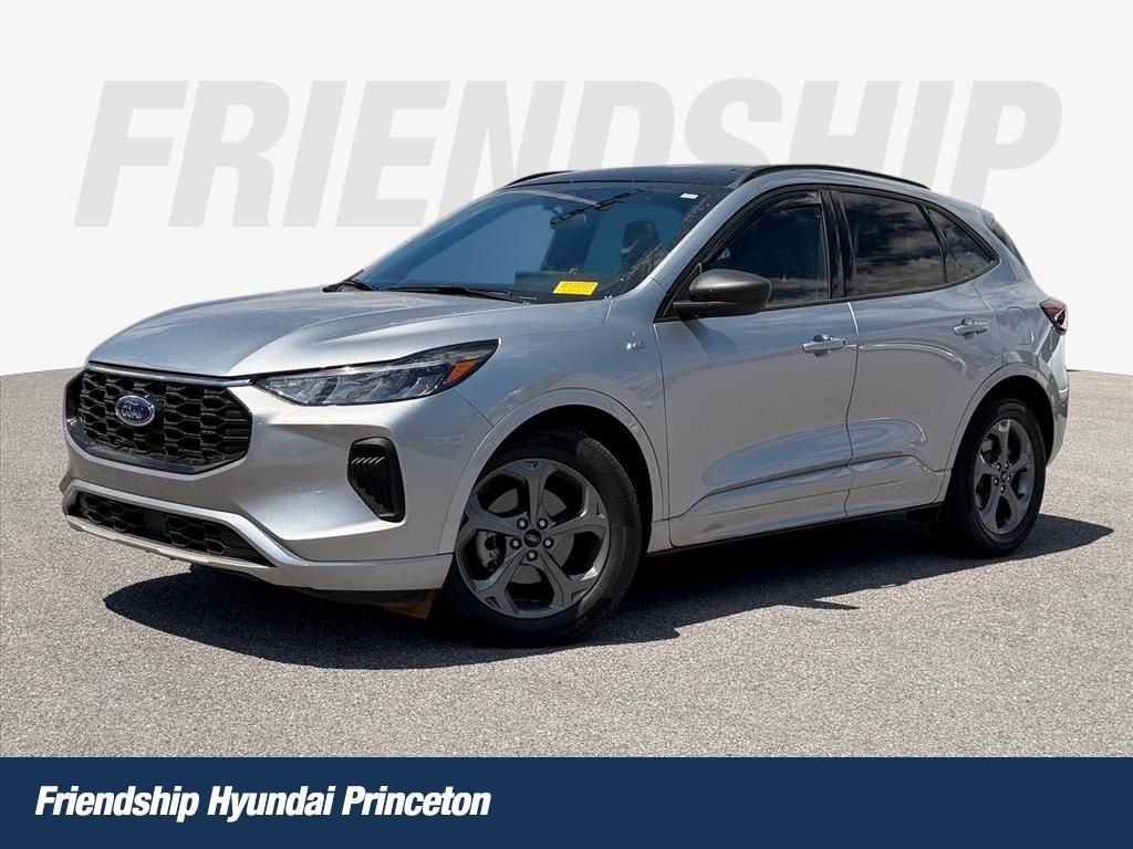 Silver Metallic 2023 Ford Escape ST-Line FWD SUV / Crossover Front-Wheel Drive 8-Speed Automatic