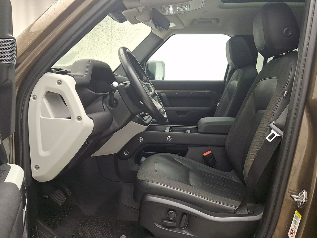 Thumbnail: 2020 Land Rover Defender - 12