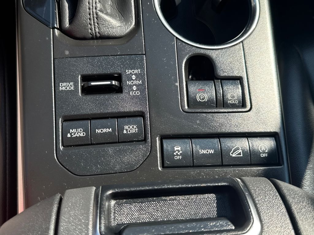2020 Toyota Highlander XLE photo 29