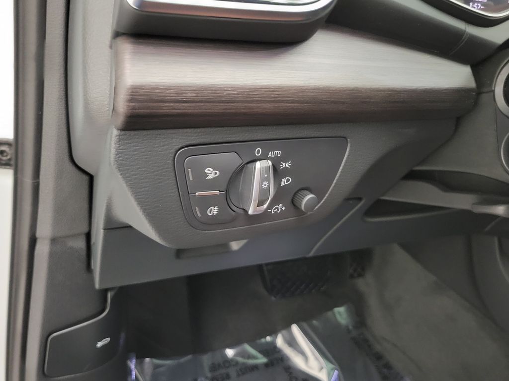 Thumbnail: 2022 Audi Q5 - 29