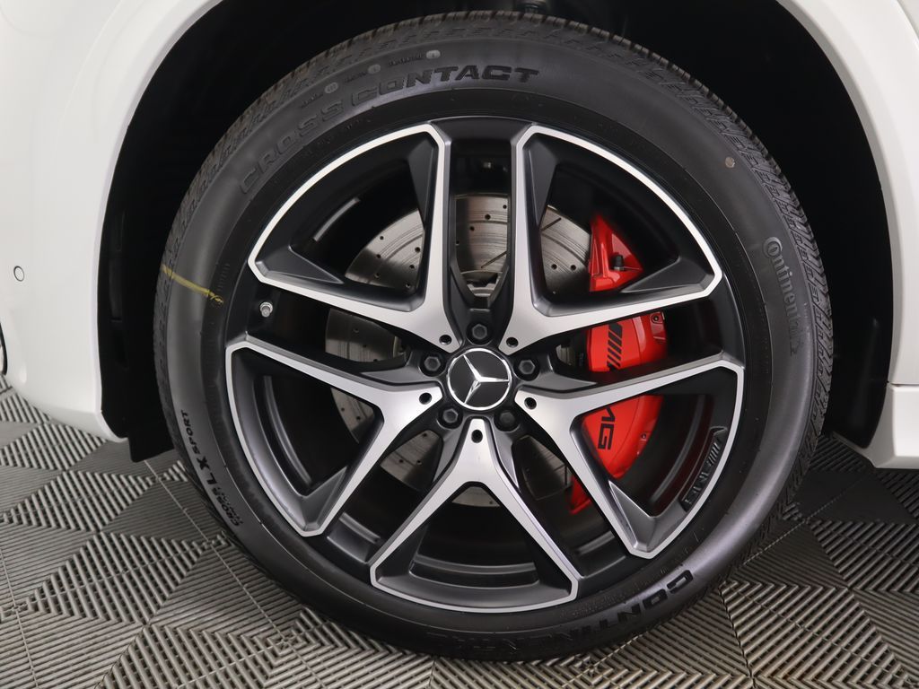 Thumbnail: 2025 Mercedes-Benz GLE - 32