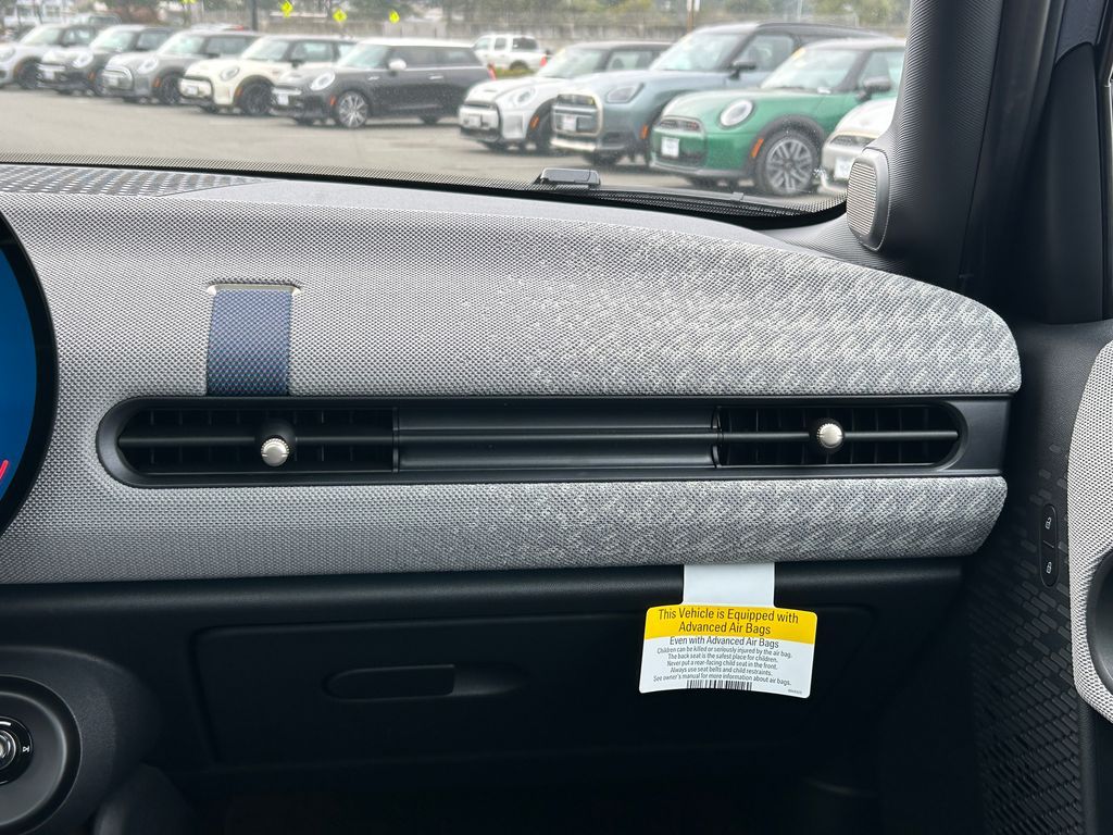 Thumbnail: 2026 MINI Cooper - 25