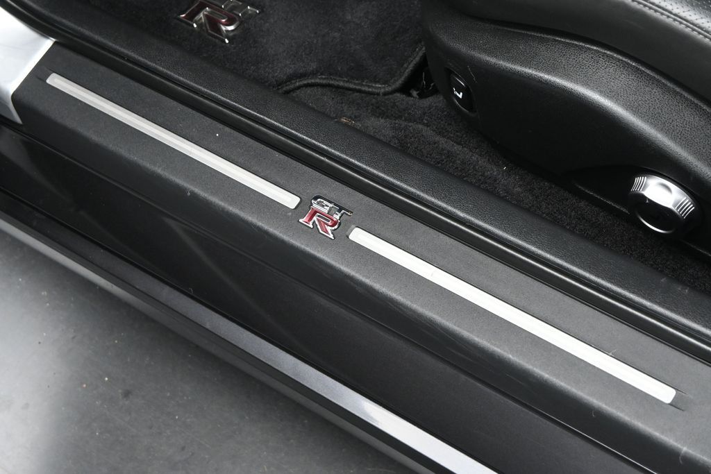 2011 Nissan GT-R Premium