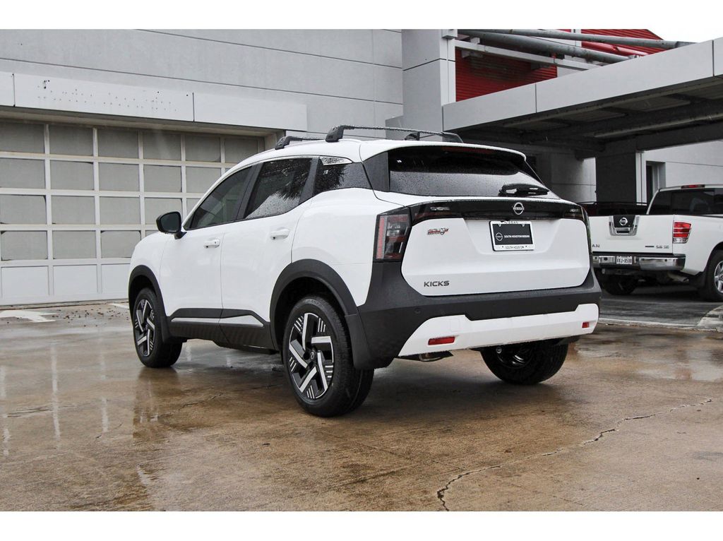 2026 Nissan Kicks SV - 2