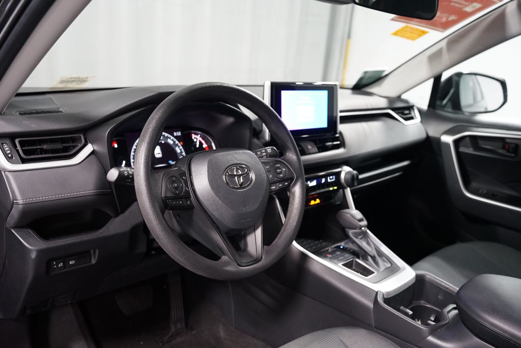 Thumbnail: 2023 Toyota RAV4 - 7