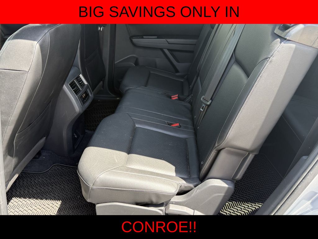 2018 Volkswagen Atlas 3.6L V6 SE Silver at Community Toyota