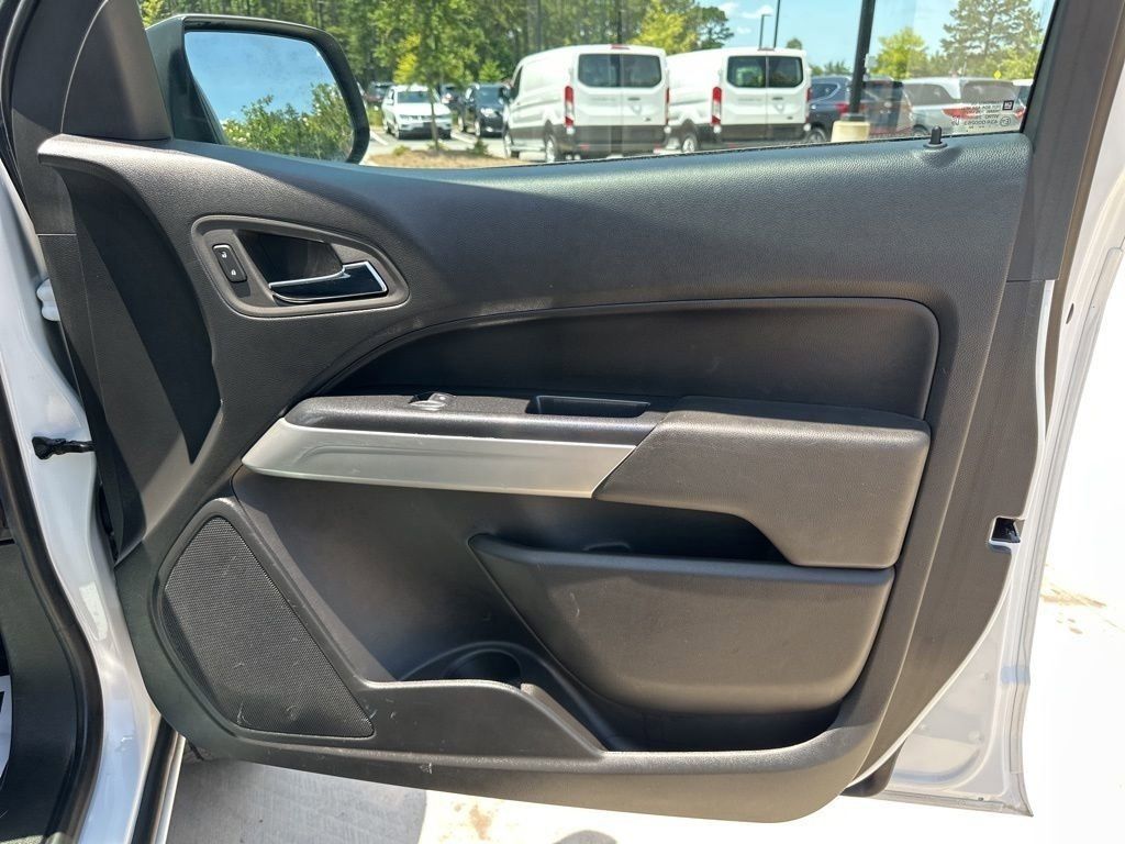 2022 Summit White Chevrolet Colorado LT RWD